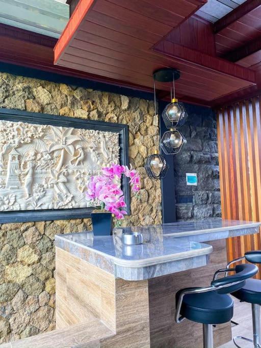 Tori Klumpu, 3 Bedroom Artistic Villa, Dual Views Near Ubud Badung  Exterior photo