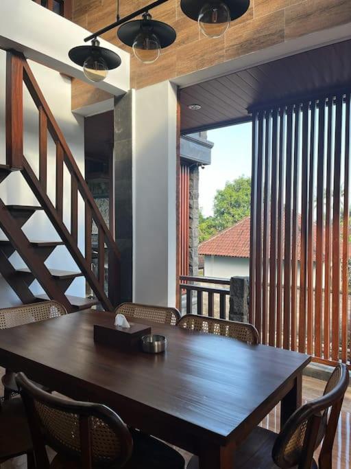 Tori Klumpu, 3 Bedroom Artistic Villa, Dual Views Near Ubud Badung  Exterior photo